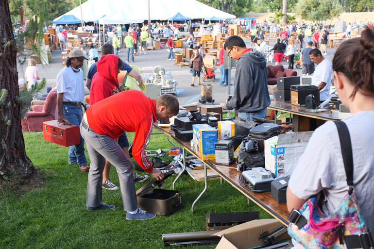 Longest Yard Sale
